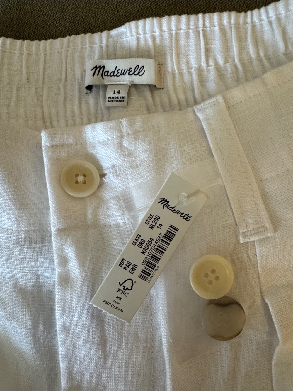 Madewell The Neale Short in 100% Linen - Picture 7 of 7